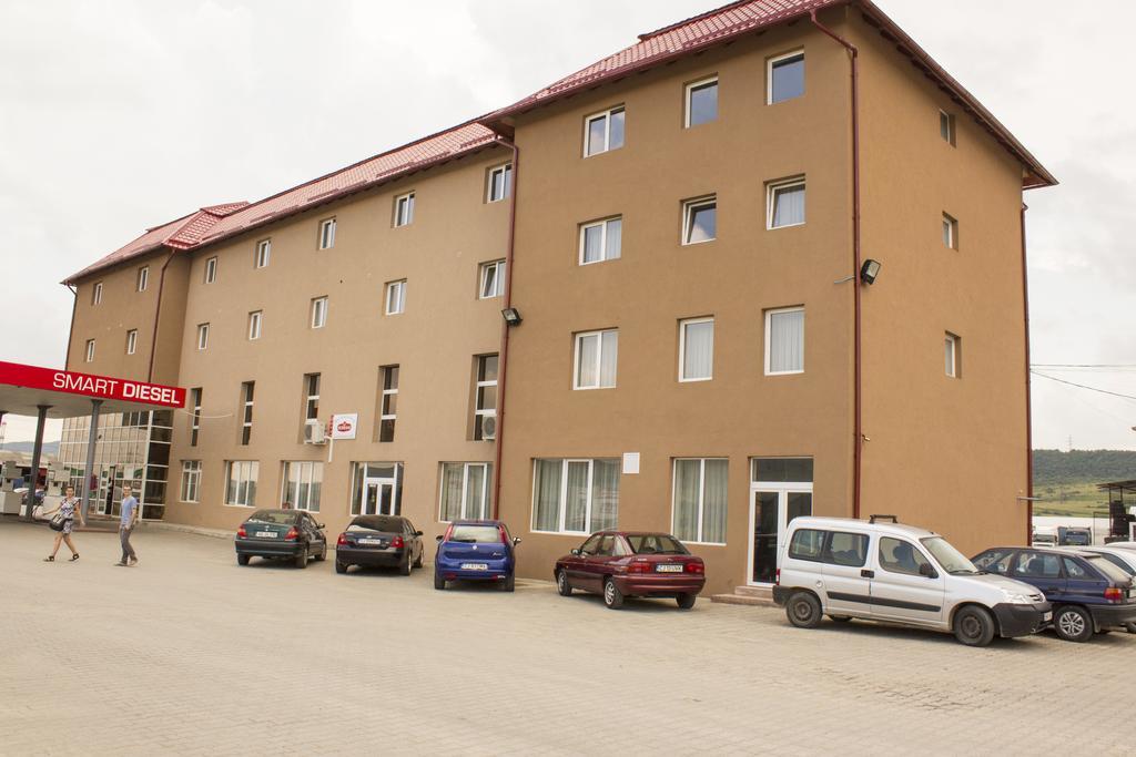 Pensiunea Vidcom Floresti  Exterior photo